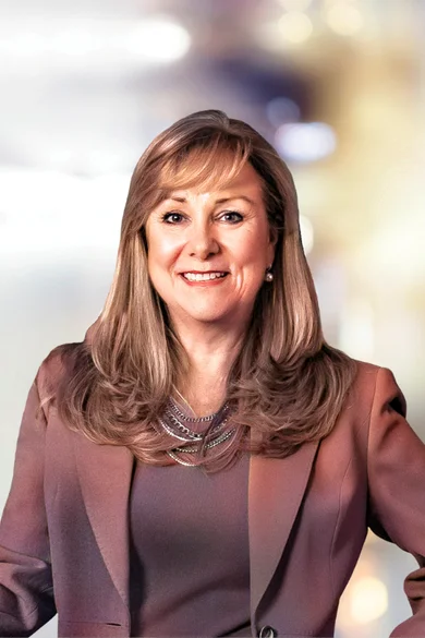 Portrait of Kimberley McCarl, Director of Luxury Home Marketing | REALTOR®.